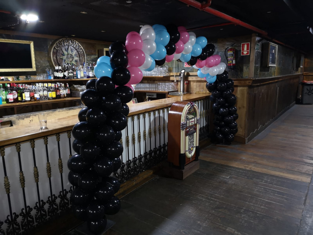 Decoraciones con globos para empresas Madrid